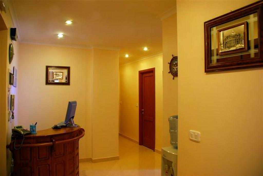 Zhihua Guest House โรม ภายนอก รูปภาพ