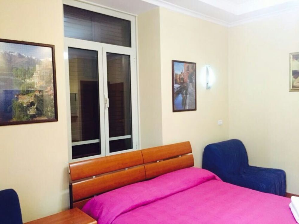 Zhihua Guest House โรม ภายนอก รูปภาพ