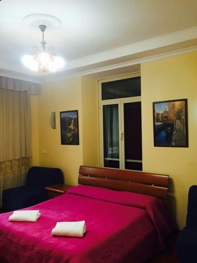 Zhihua Guest House โรม ภายนอก รูปภาพ