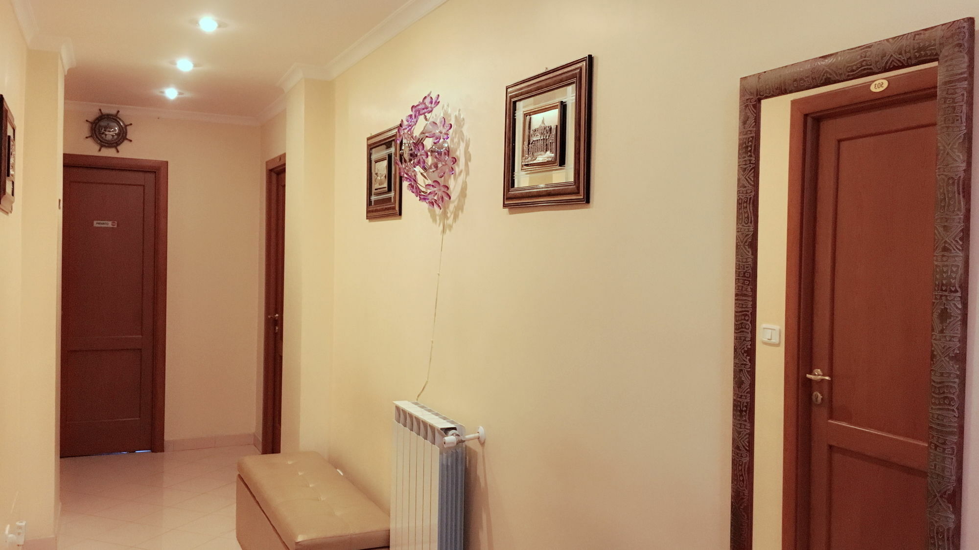 Zhihua Guest House โรม ภายนอก รูปภาพ