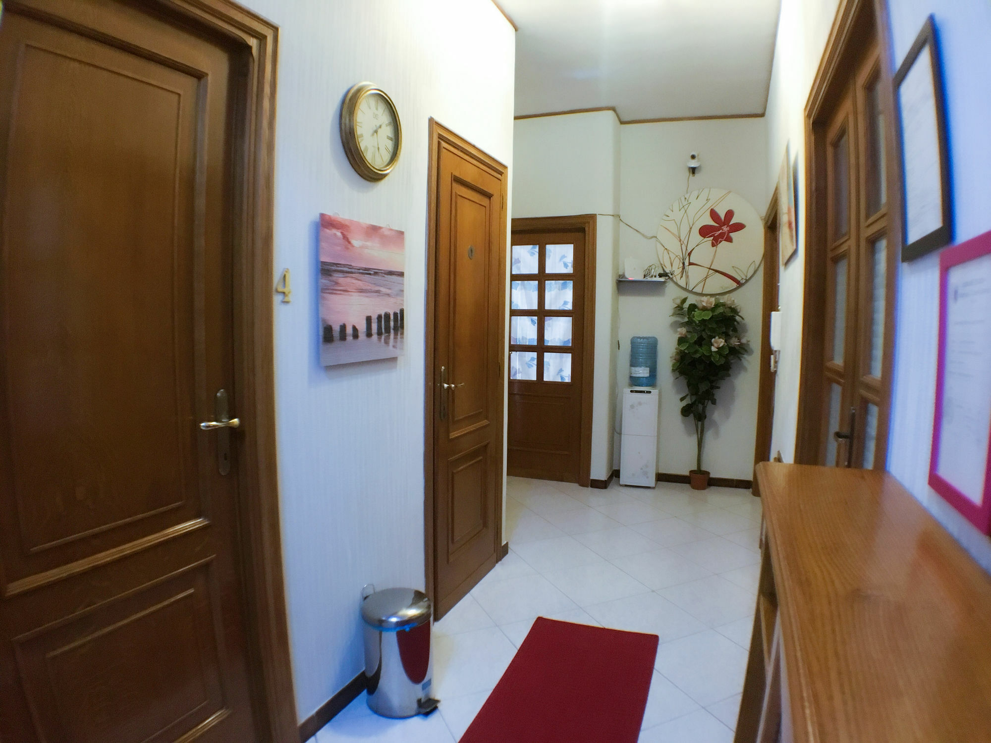 Zhihua Guest House โรม ภายนอก รูปภาพ